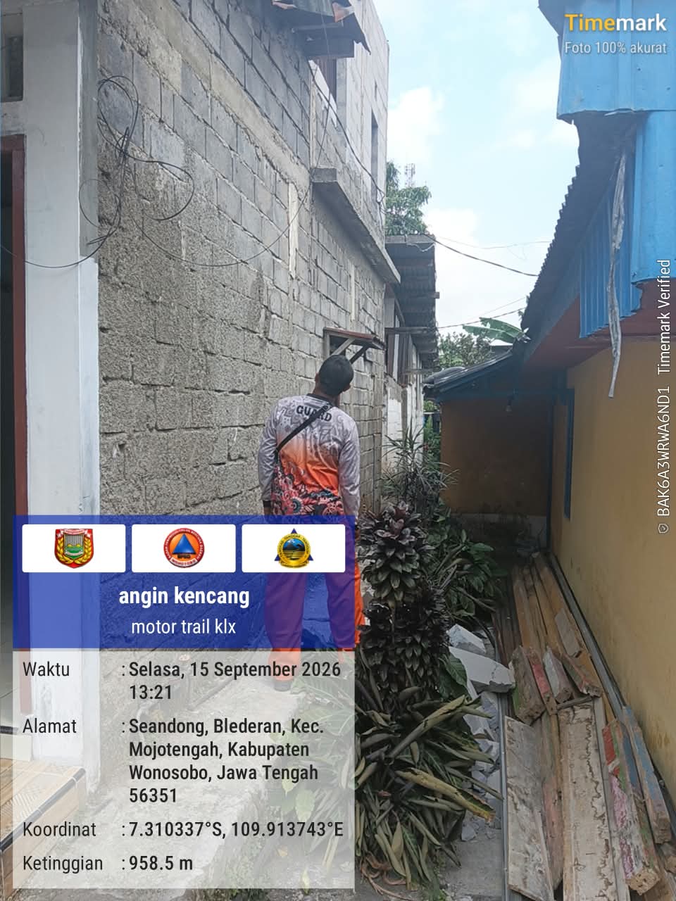 Angin Kencang Terjang Mojotengah, Rusak Rumah Warga dan Jaringan PLN